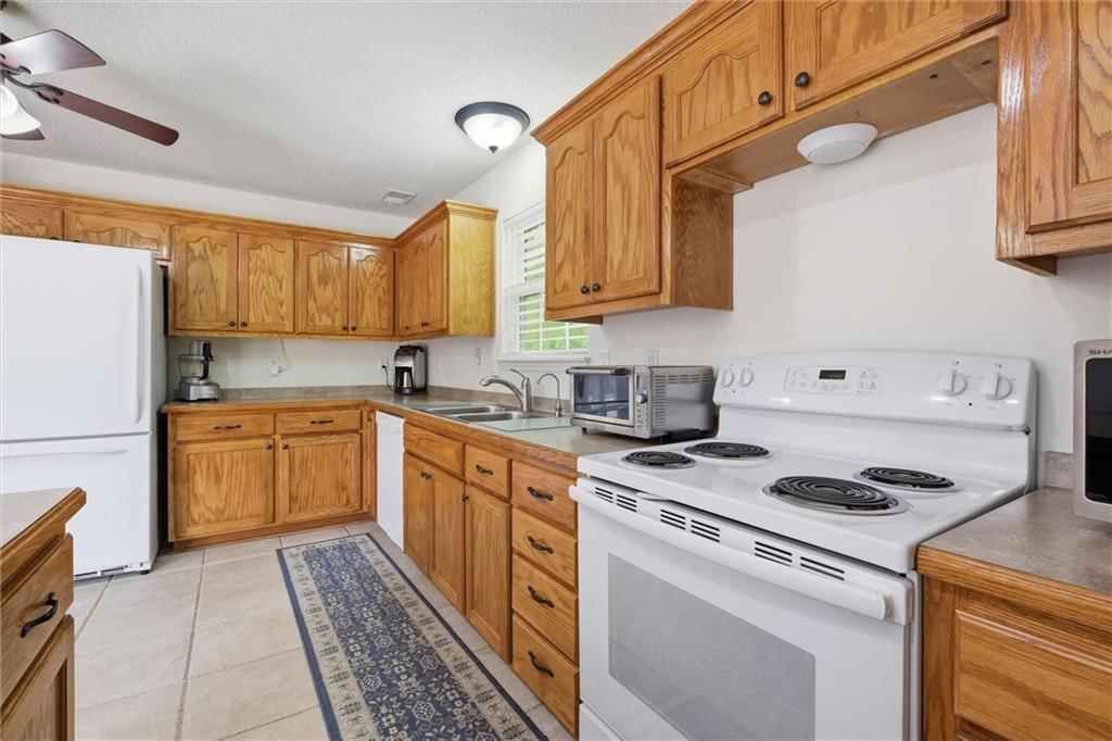 1021 Bristol Drive — photo 13