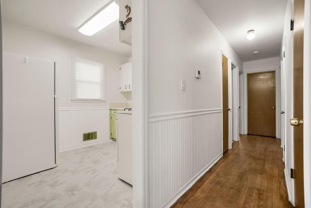 8509 Wornall Road — photo 8