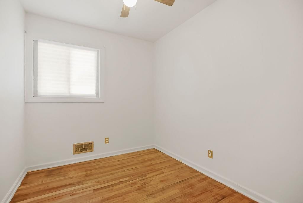 8509 Wornall Road — photo 9