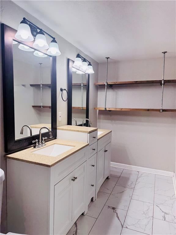 11010 N Holmes Street — photo 16