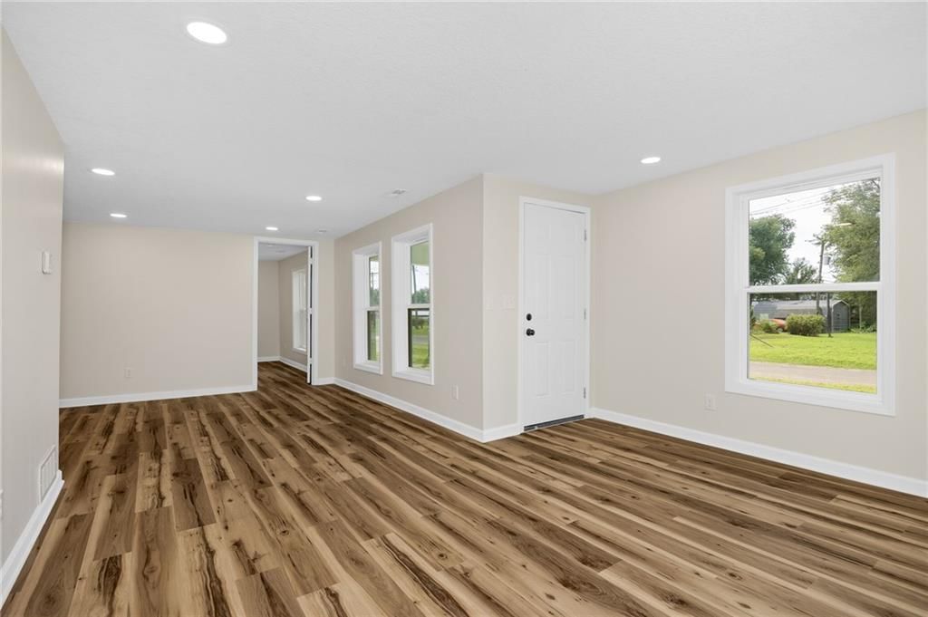 705 Turney Street — photo 9