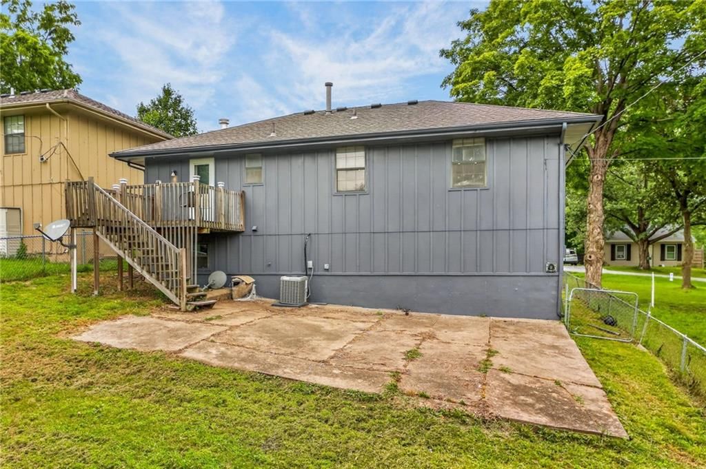 5209 NE 46th Street — photo 6