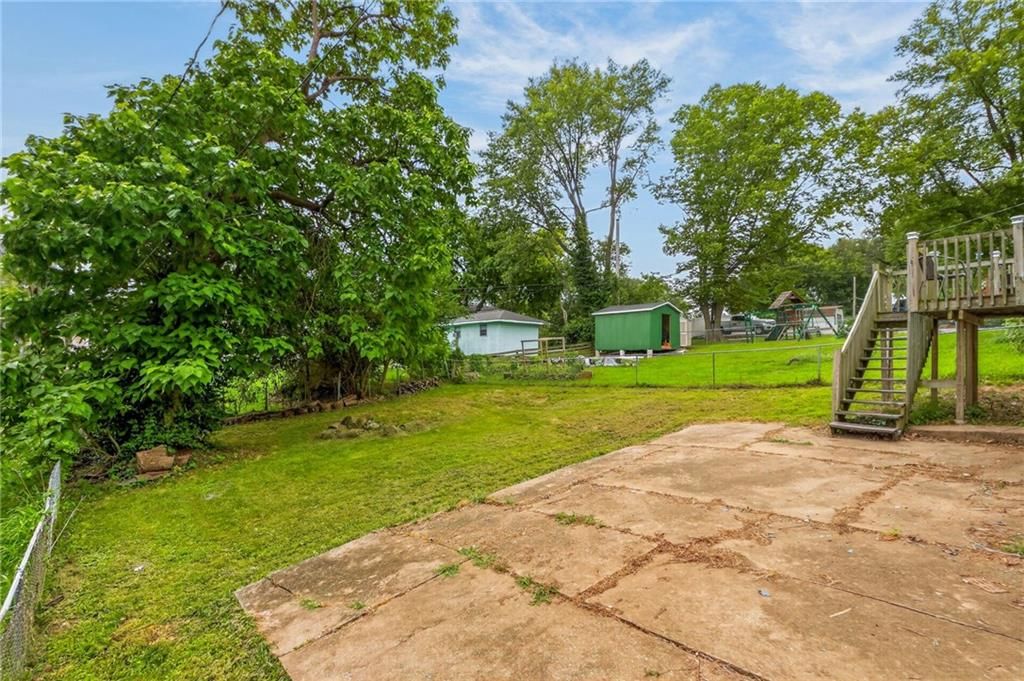 5209 NE 46th Street — photo 8