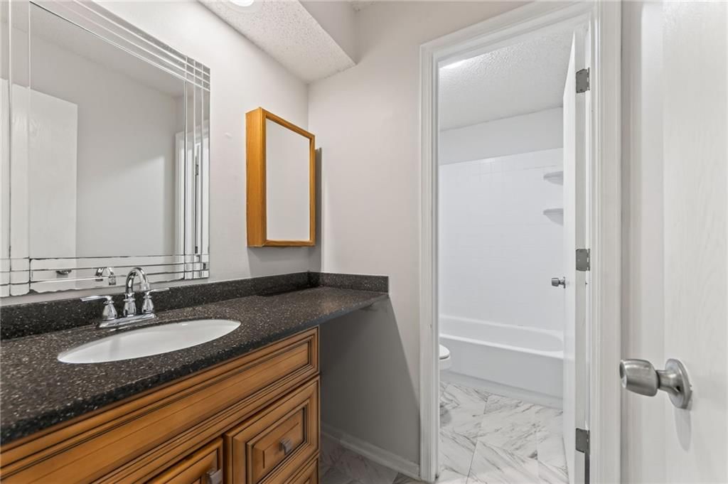 5209 NE 46th Street — photo 22