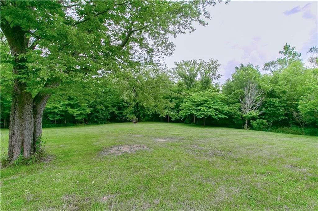 103 N Vest Street — photo 2