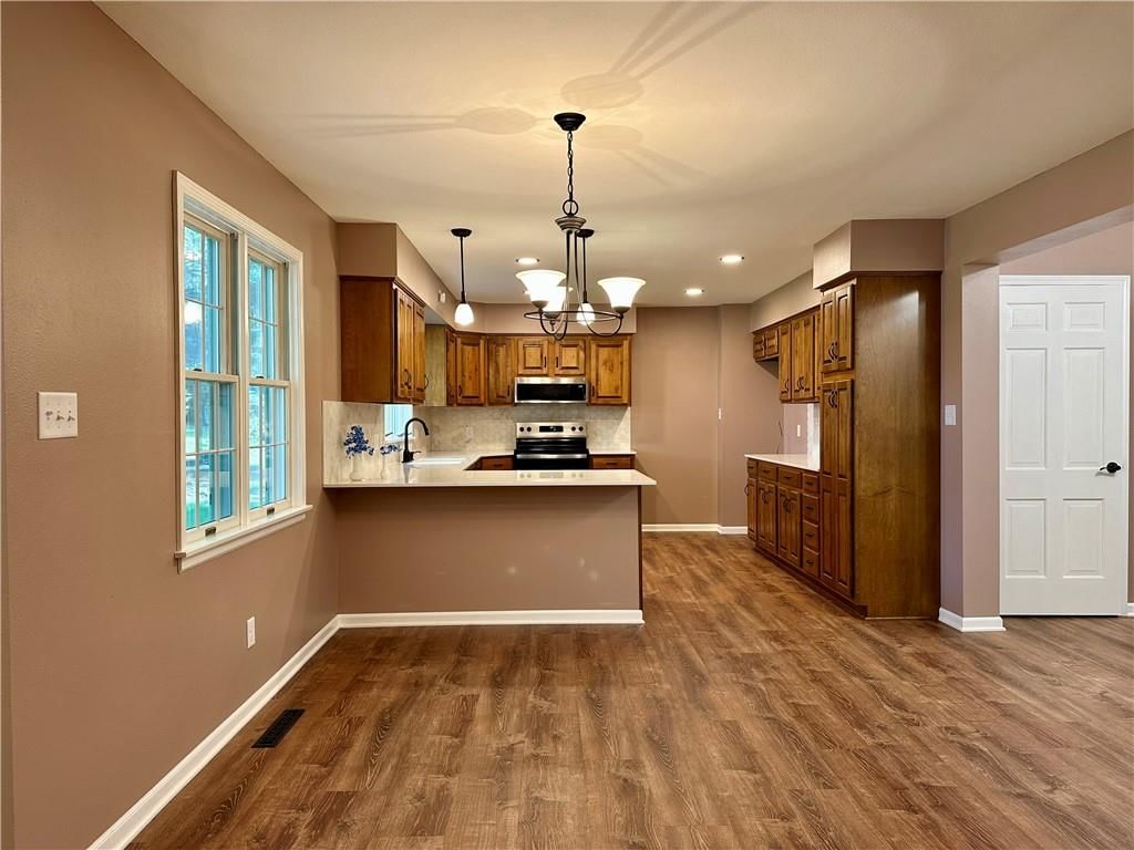 227 White Ridge Drive — photo 8