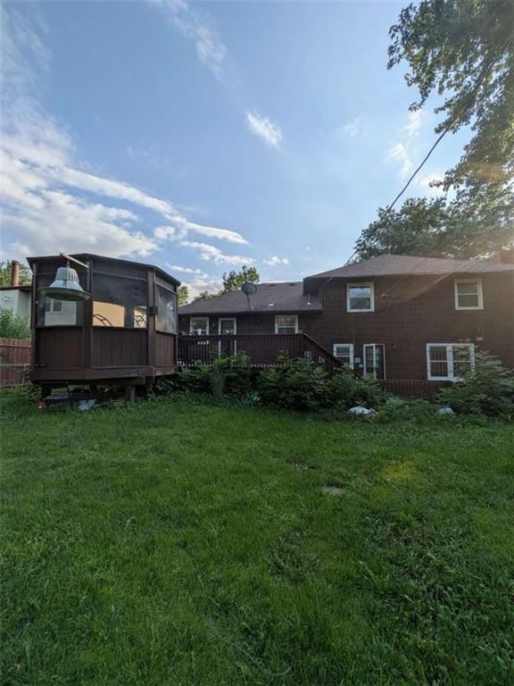 10709 Beacon Avenue — photo 2