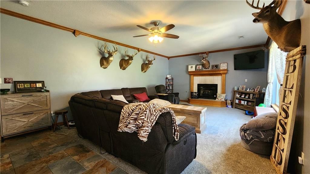 19504 Woodsbury Street — photo 17