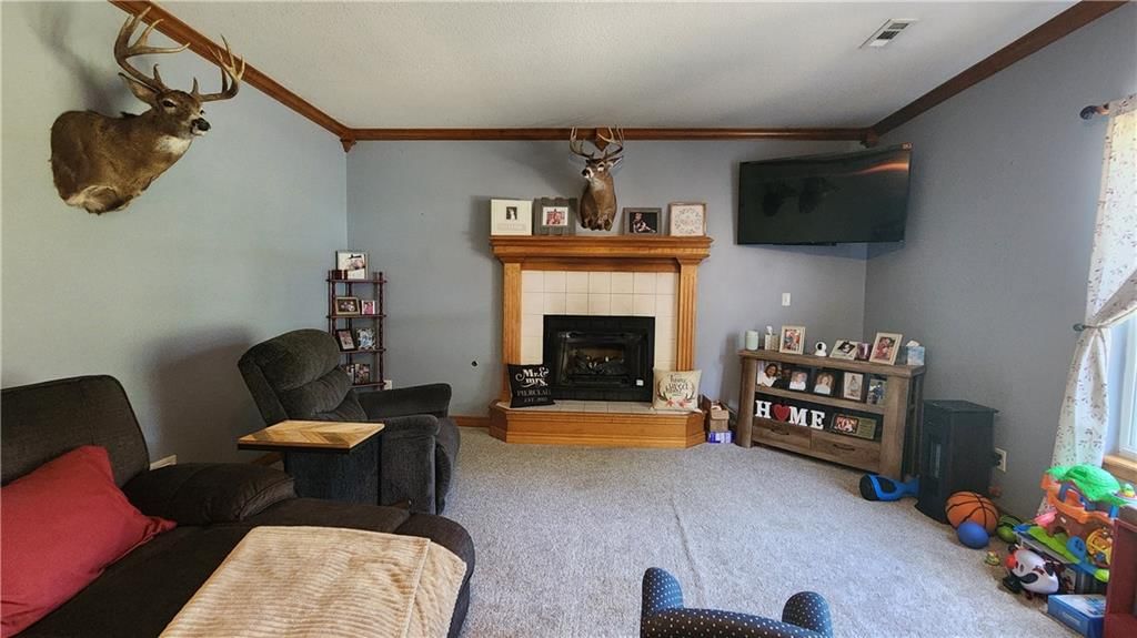 19504 Woodsbury Street — photo 18