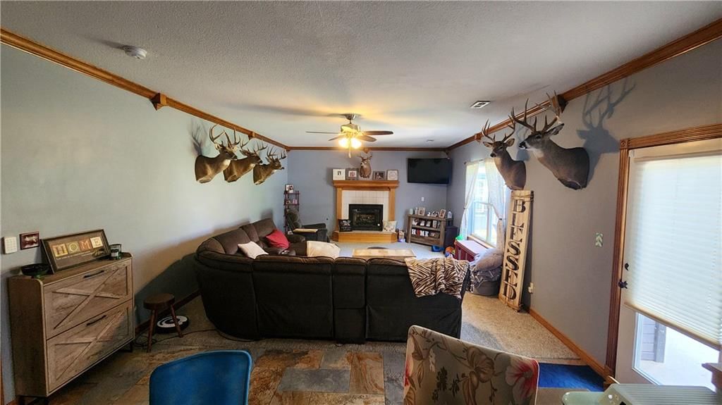 19504 Woodsbury Street — photo 20