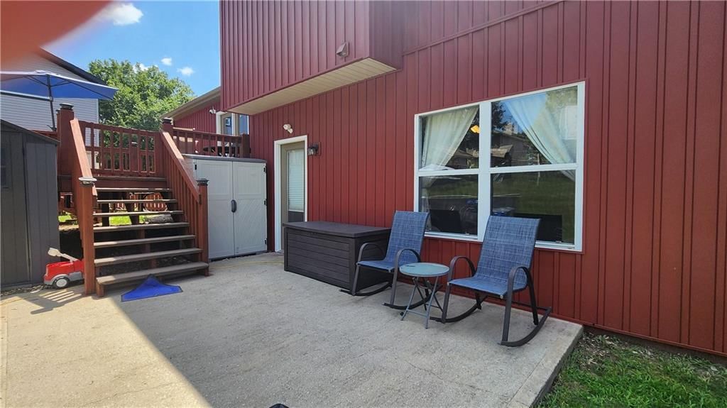 19504 Woodsbury Street — photo 22