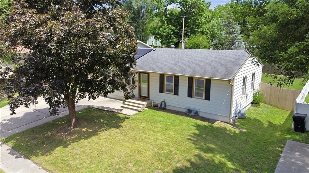 1211 N Cedar Crest Drive — photo 5