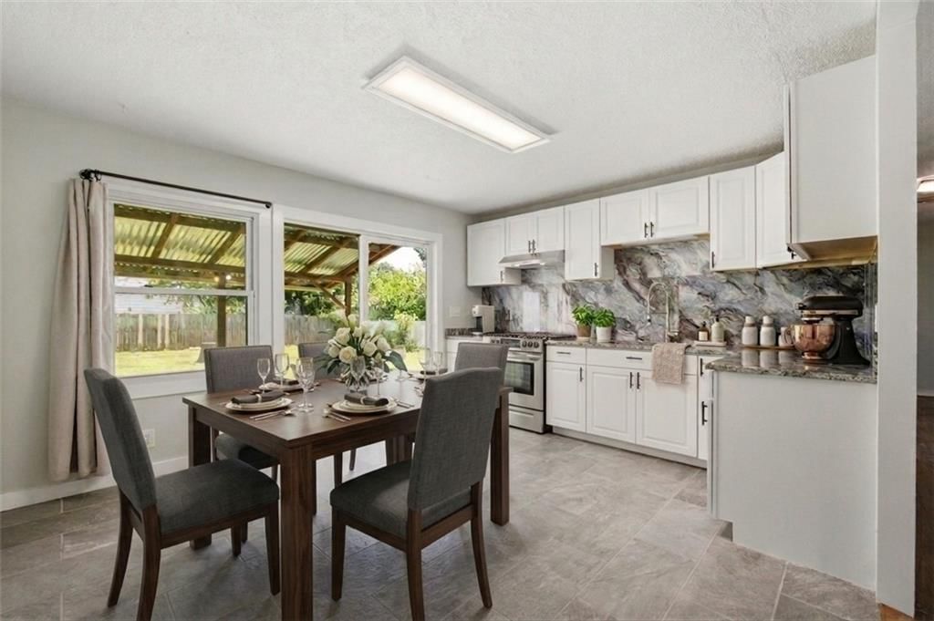 1211 N Cedar Crest Drive — photo 15