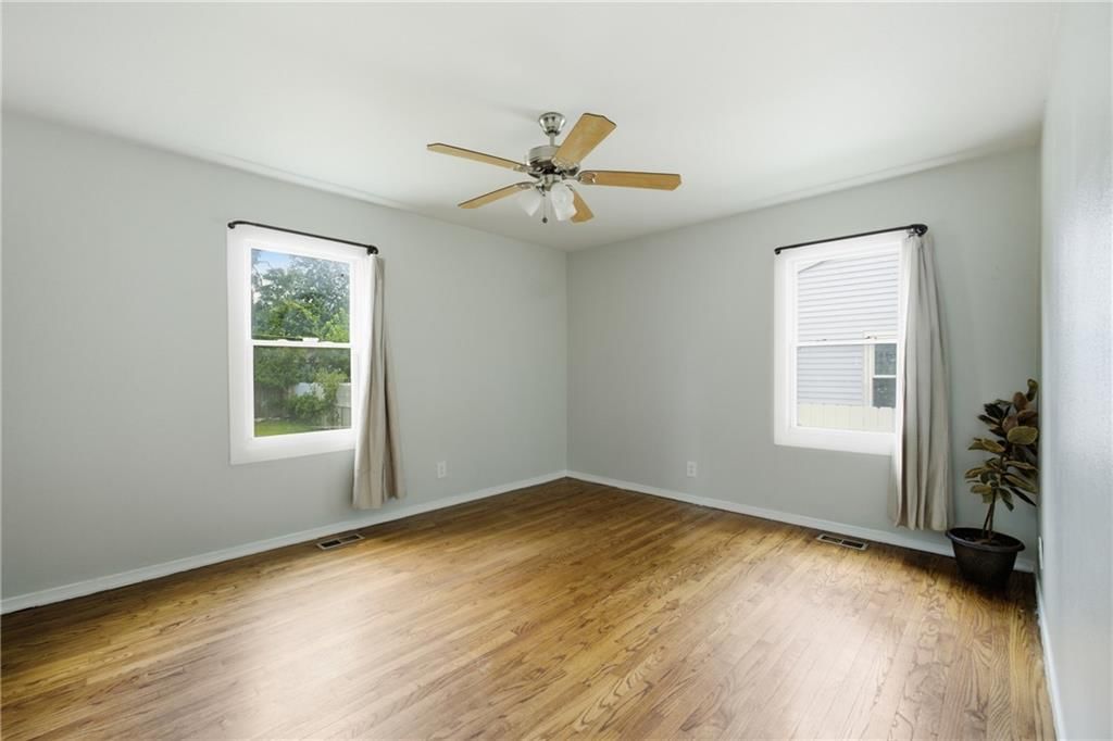1211 N Cedar Crest Drive — photo 29