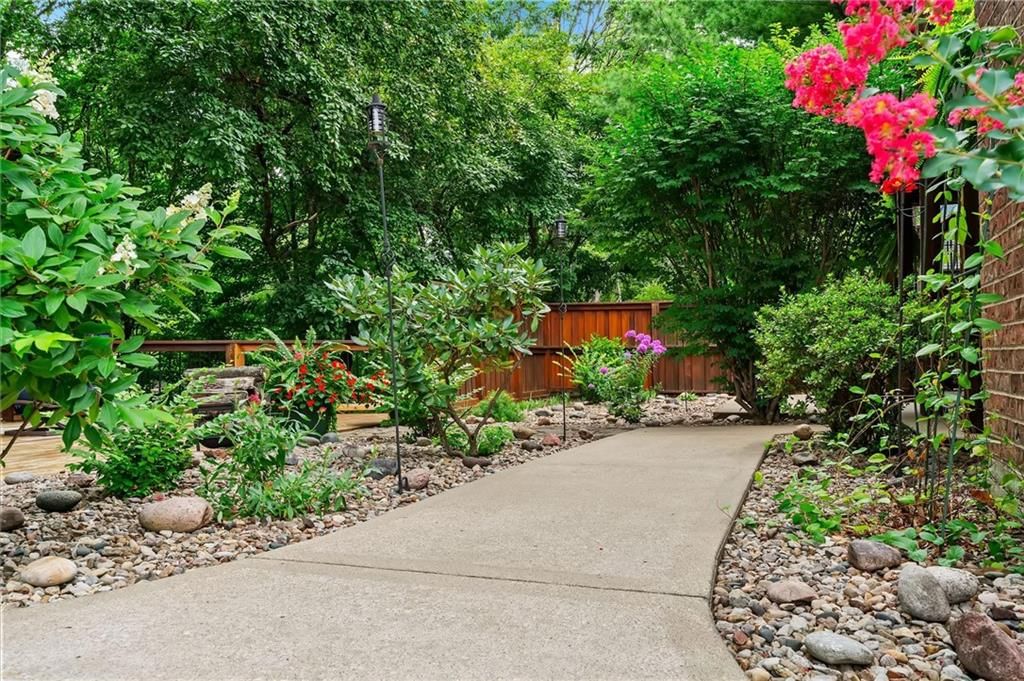 1402 Colony Drive — photo 4