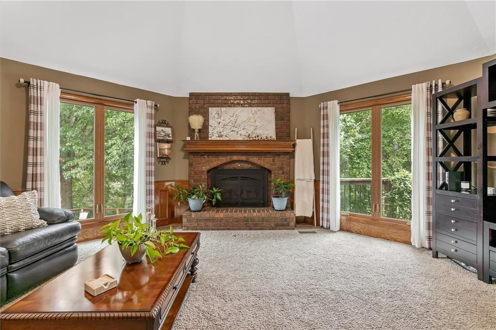 1402 Colony Drive — photo 7