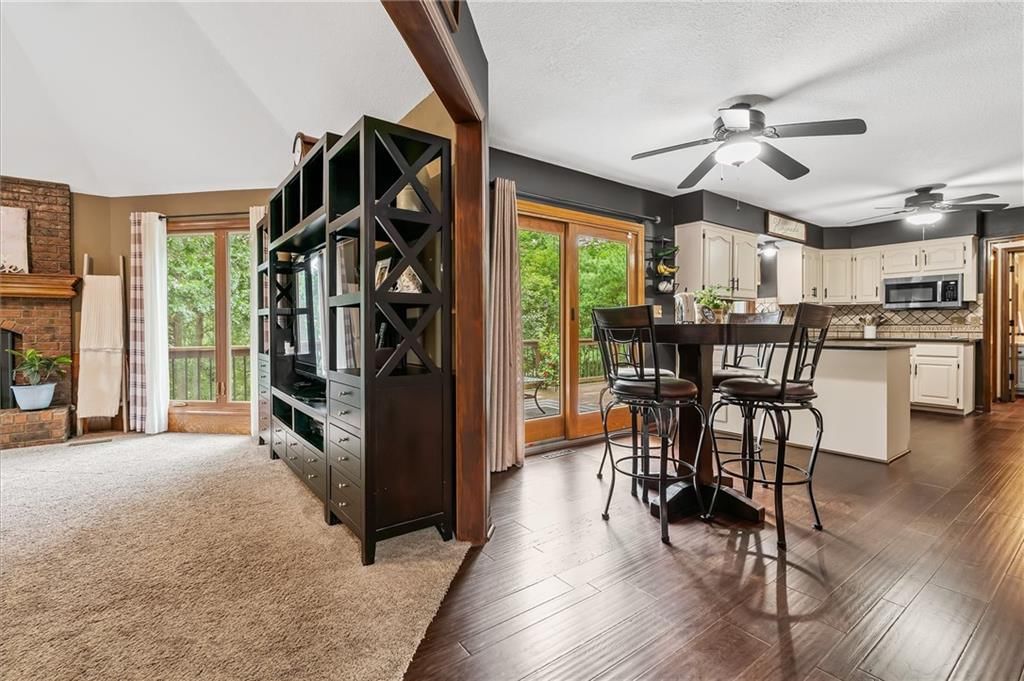 1402 Colony Drive — photo 9