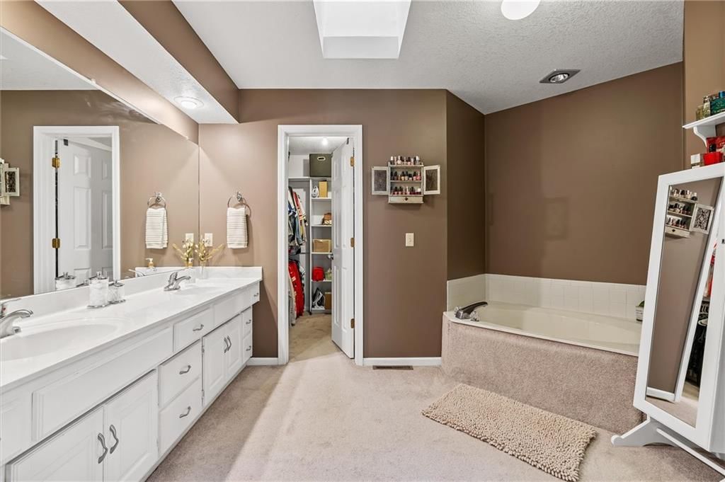1402 Colony Drive — photo 25