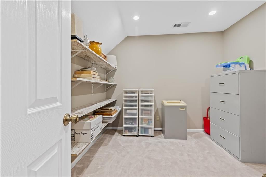 1402 Colony Drive — photo 30