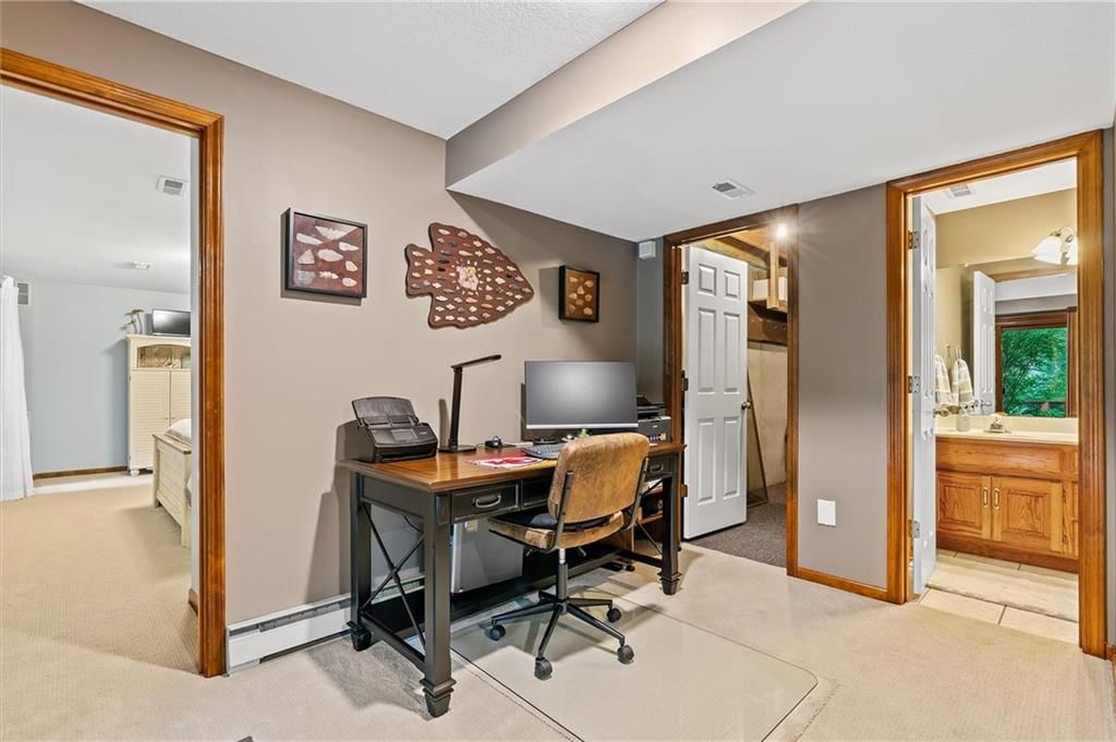 1402 Colony Drive — photo 37