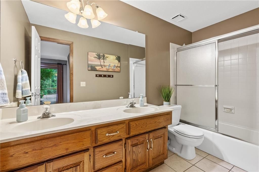 1402 Colony Drive — photo 40
