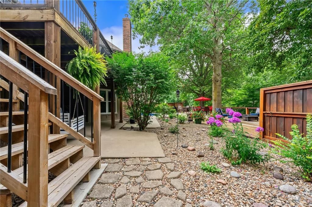 1402 Colony Drive — photo 41