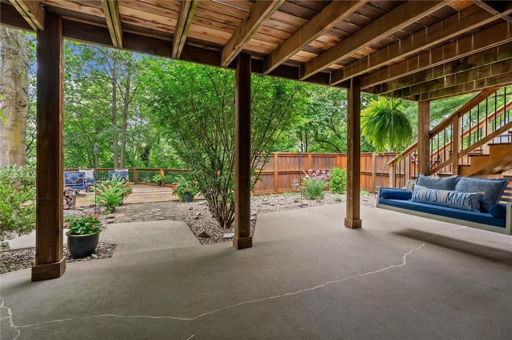 1402 Colony Drive — photo 42