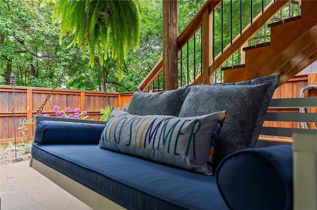 1402 Colony Drive — photo 43