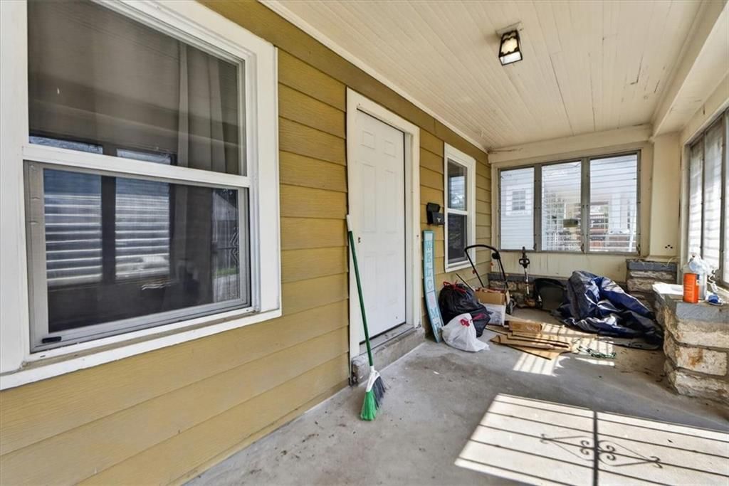4335 College Avenue — photo 4