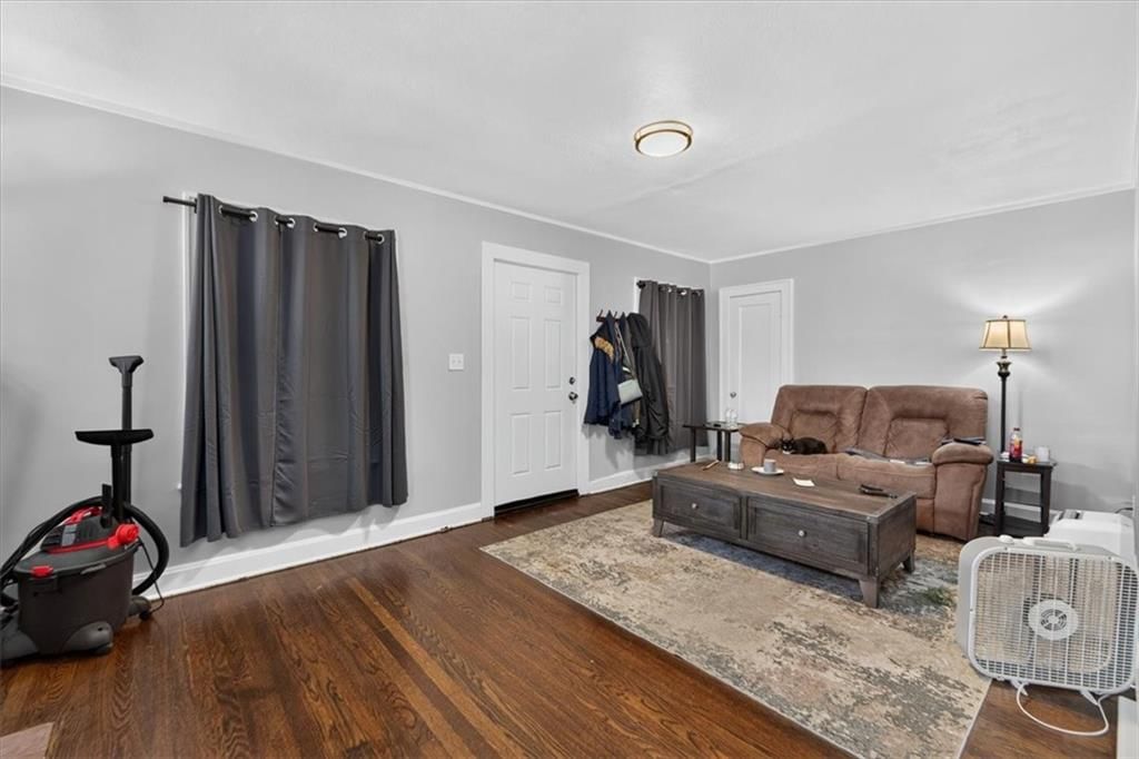4335 College Avenue — photo 8
