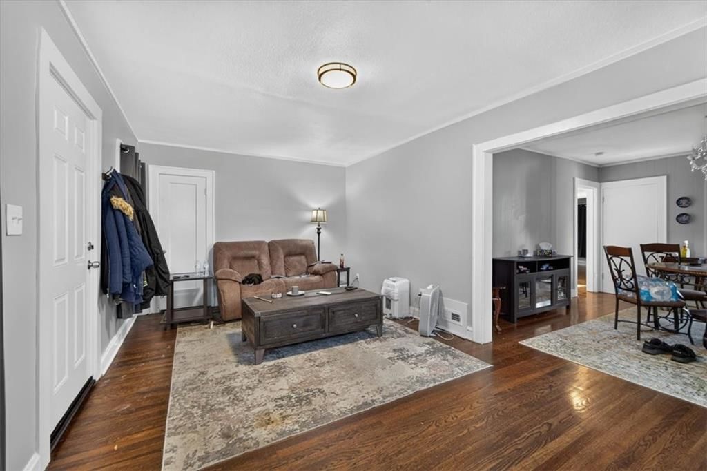 4335 College Avenue — photo 9