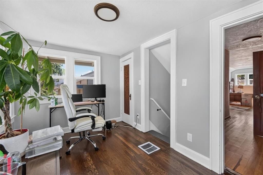 4335 College Avenue — photo 23