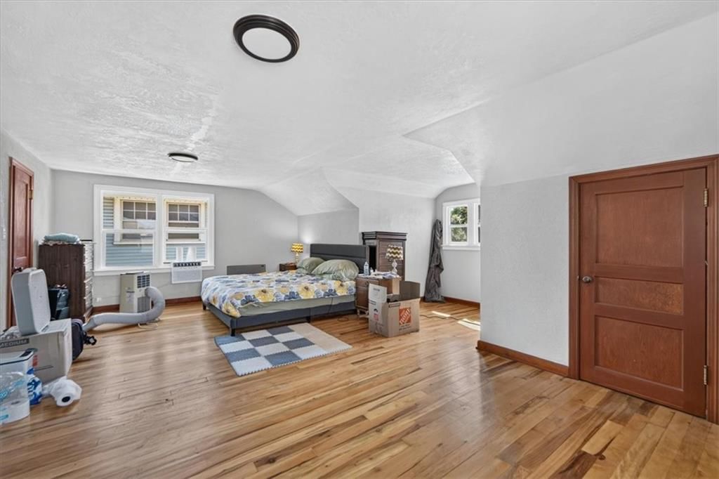 4335 College Avenue — photo 33