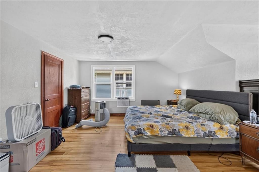 4335 College Avenue — photo 36