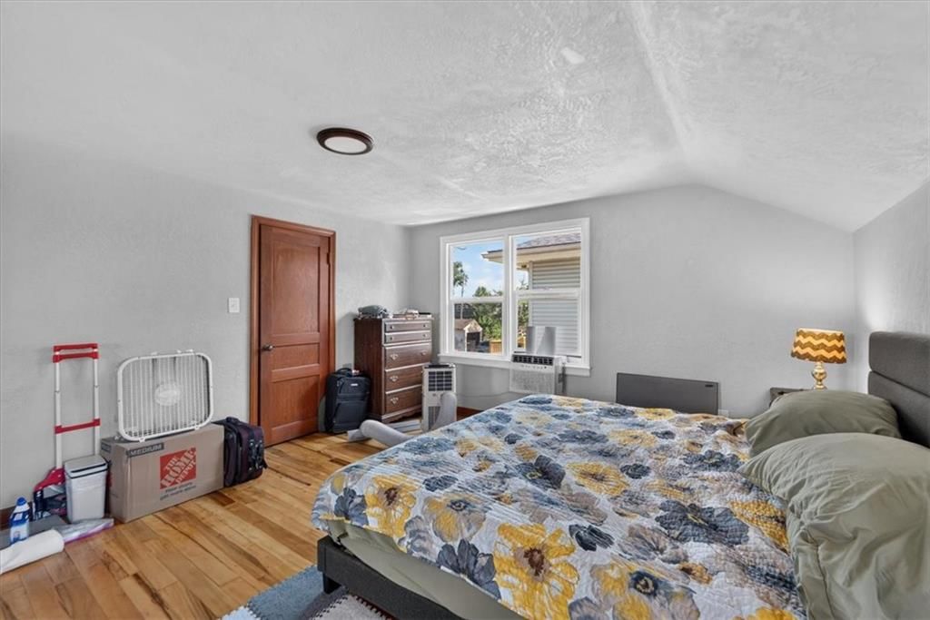 4335 College Avenue — photo 37