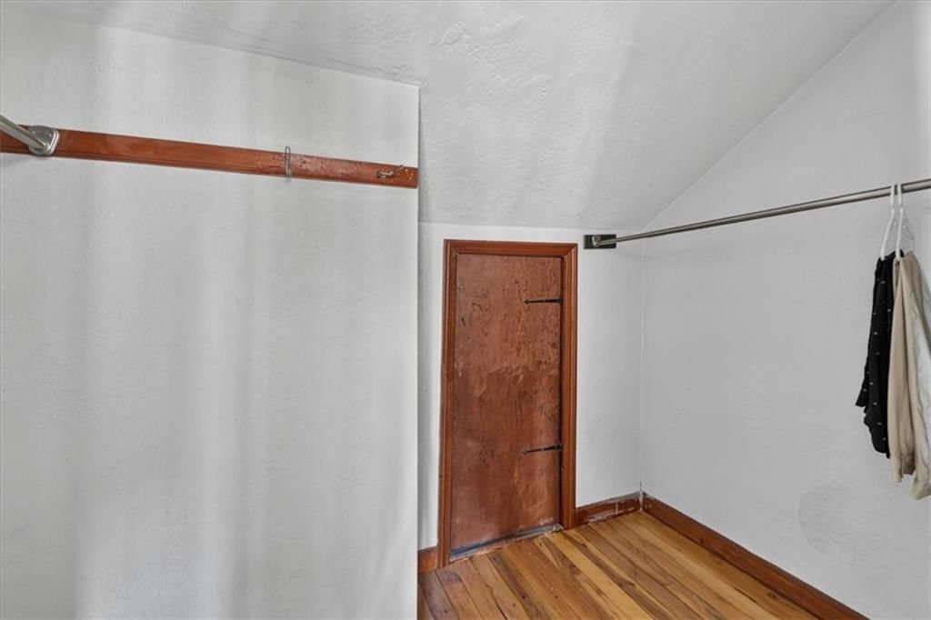 4335 College Avenue — photo 41