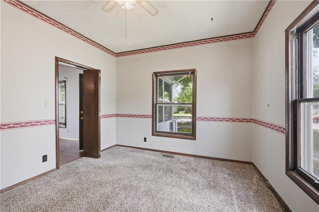 1918 Park Avenue — photo 18