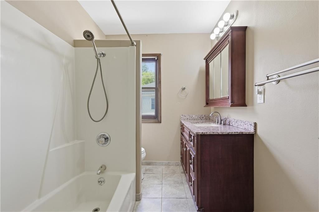 1918 Park Avenue — photo 19