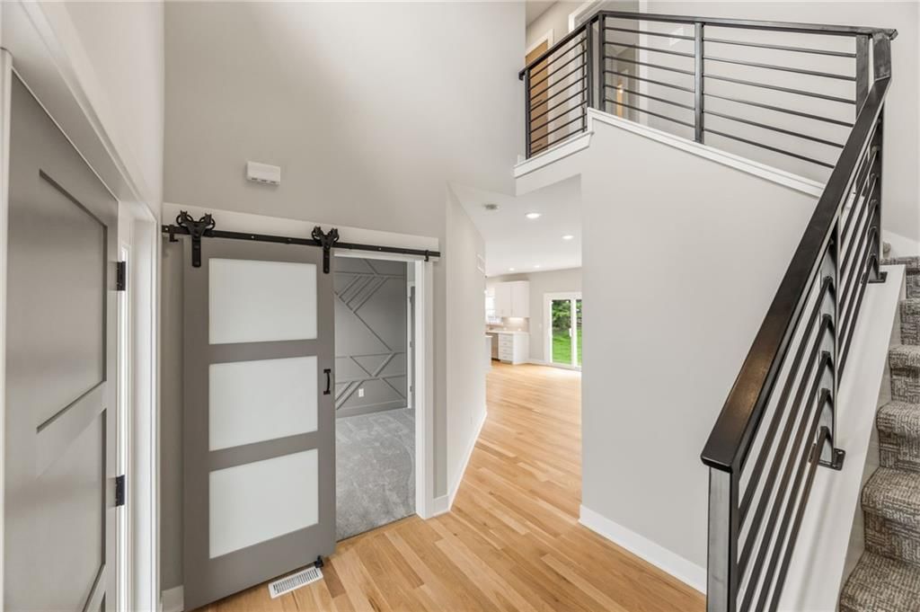 820 SE Partridge Lane — photo 5
