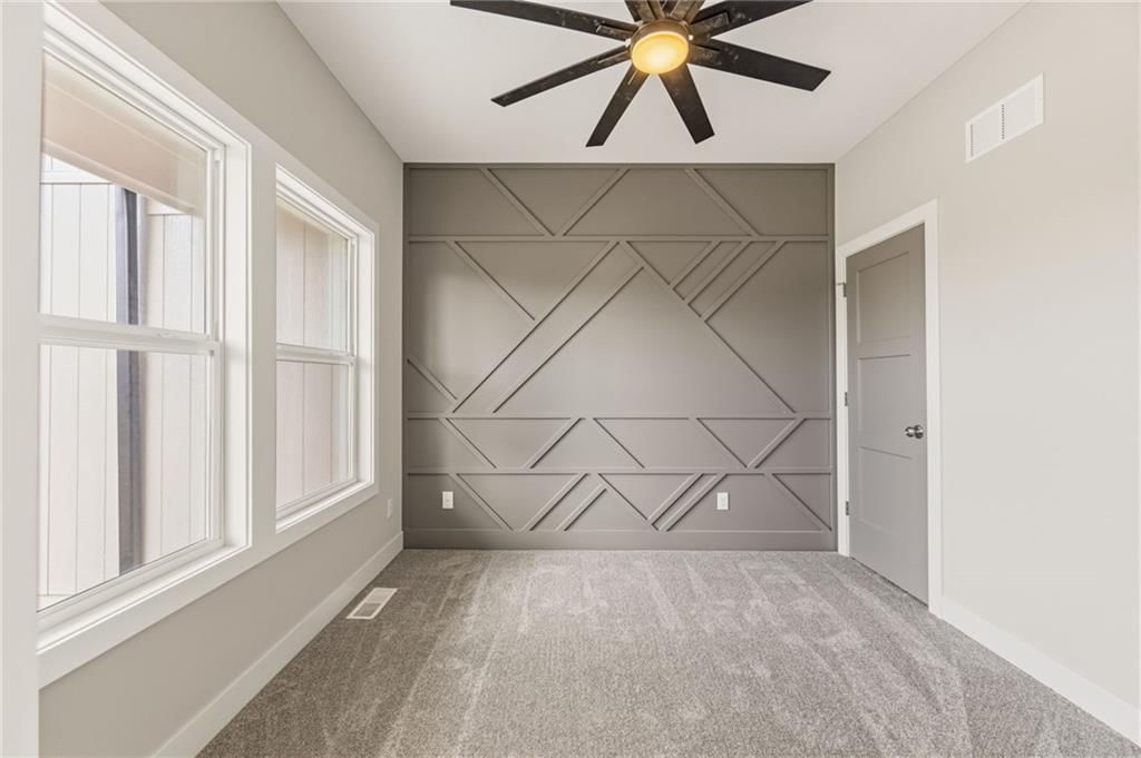 820 SE Partridge Lane — photo 6