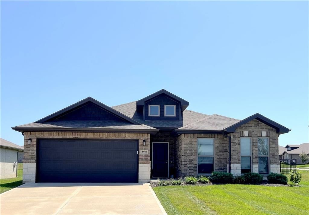 7559 Arapahoe Drive — photo 1