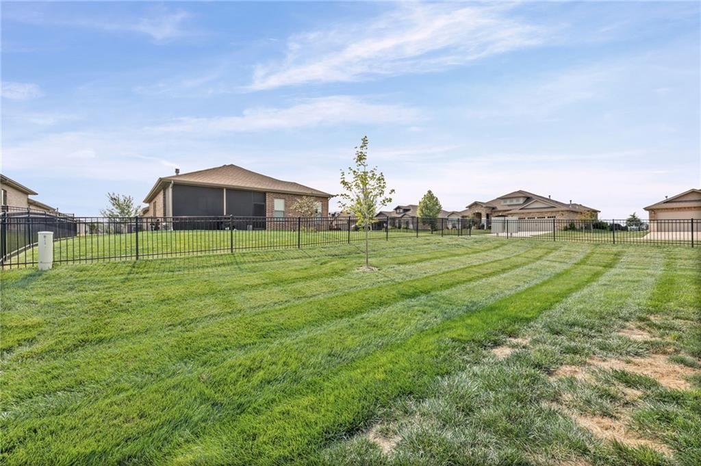 7559 Arapahoe Drive — photo 36