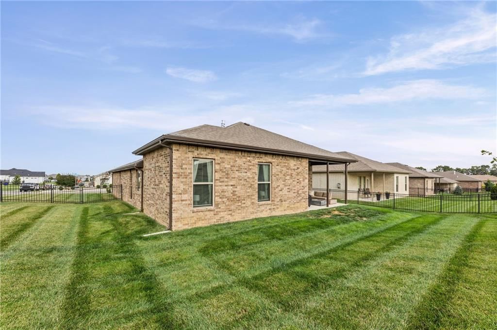 7559 Arapahoe Drive — photo 37