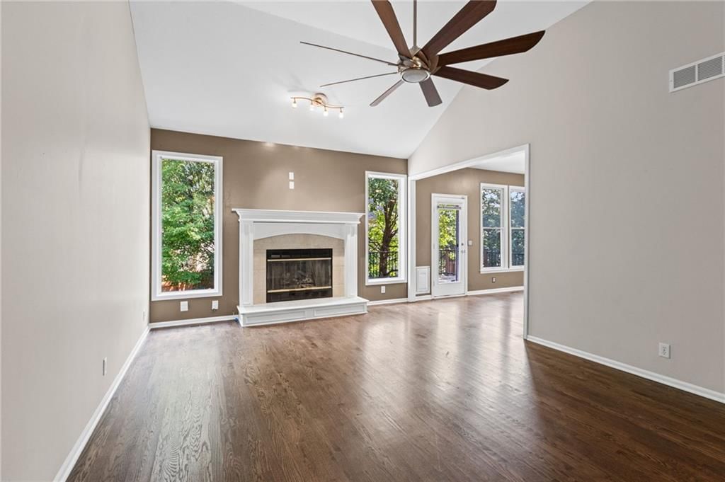 11413 W 114th Street — photo 5