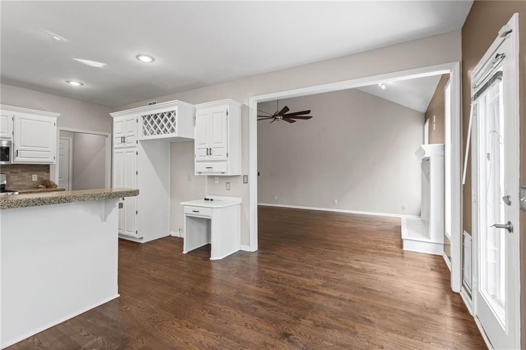 11413 W 114th Street — photo 9