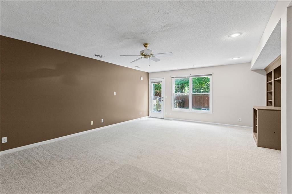 11413 W 114th Street — photo 25