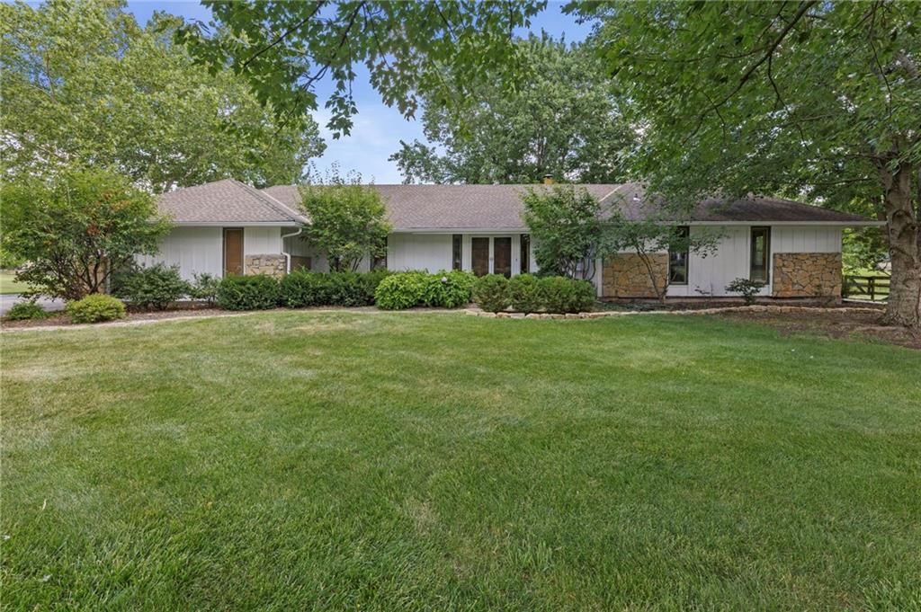 15005 S Rosehill Road — photo 1