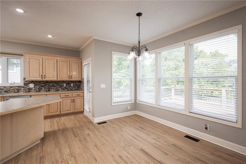2412 SW Winterwood Court — photo 7