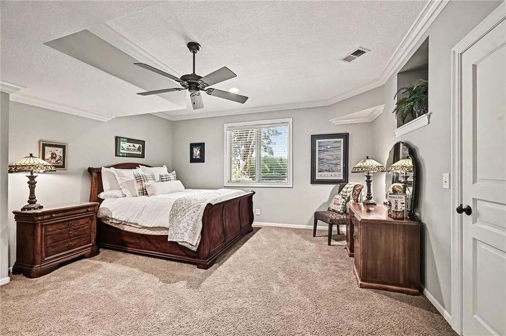 Photo 44 of 63 - 4808 NE. 137th Street, Smithville, MO 64089