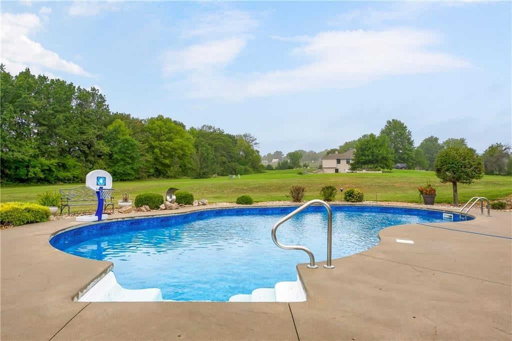 Photo 31 of 37 - 7514 S Buckner Tarsney Road, Grain Valley, MO 64029